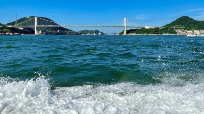 関門海峡連絡船で海峡を渡る