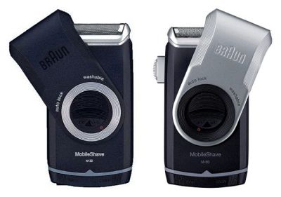BRAUN Mobile Shave M-30(左)とM-90(右)