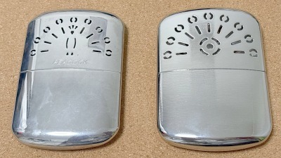 （左）ハクキンカイロ、（右）怡冬 SMOKING SET　HANDY WARMER